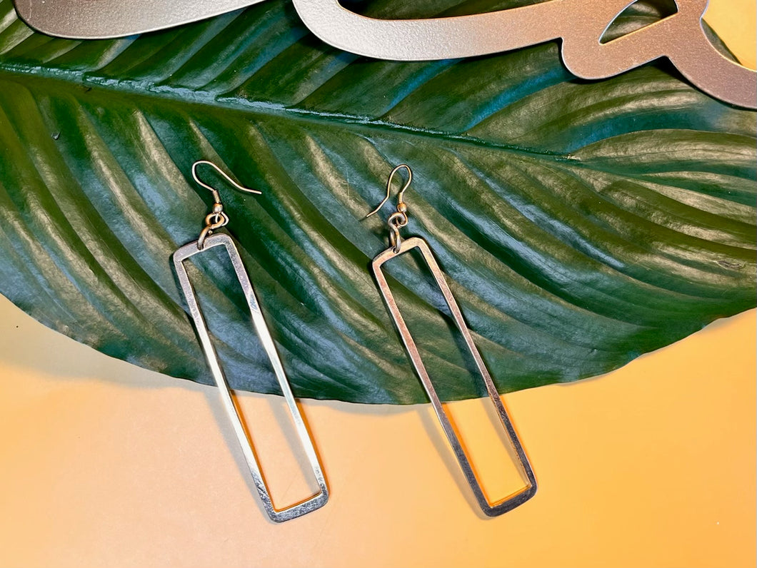 Donna Rectangle Earrings